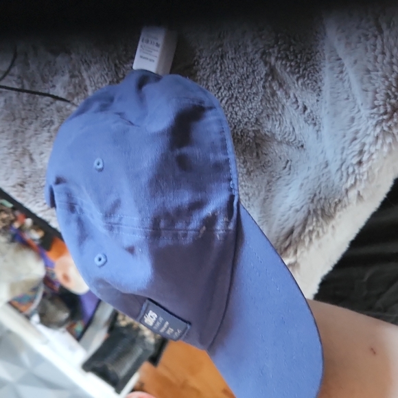 Adidas hat - Picture 2 of 4